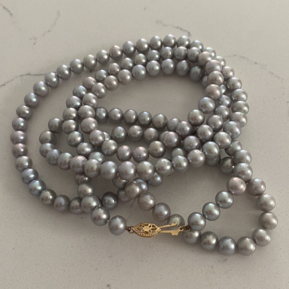 Perls Necklace - Picture 5 of 11